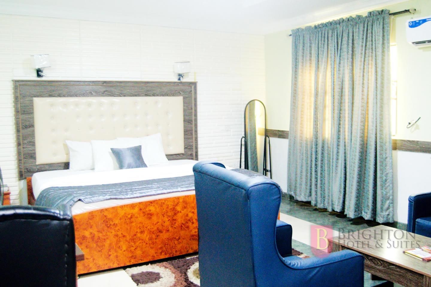 Adegbite Brighton Hotel And Suites מראה חיצוני תמונה